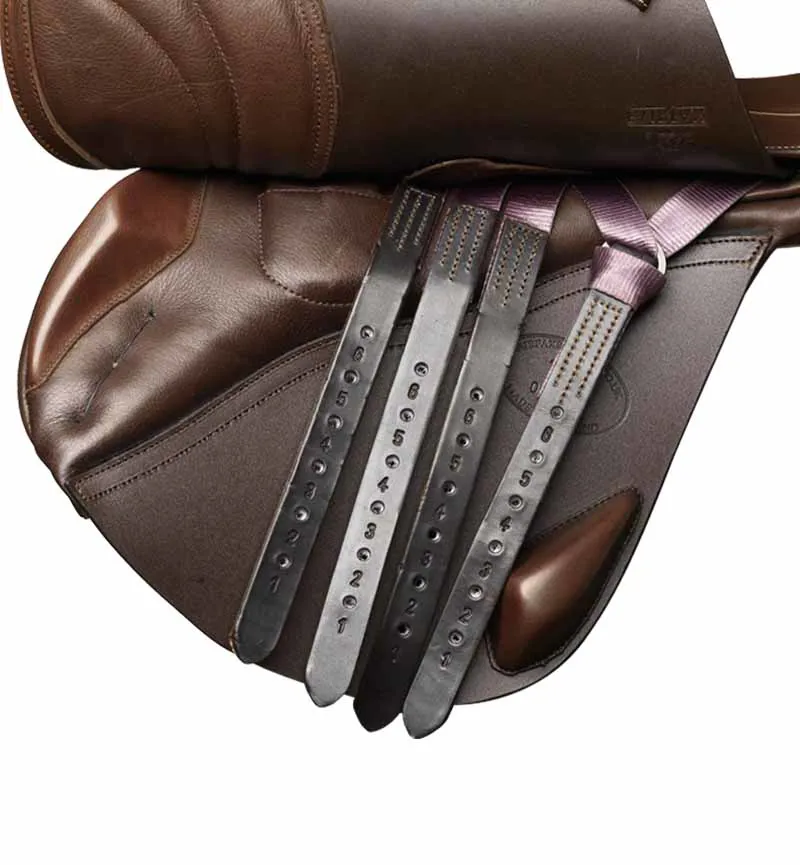 Fairfax Classic Jump Competition Saddle - Black-2