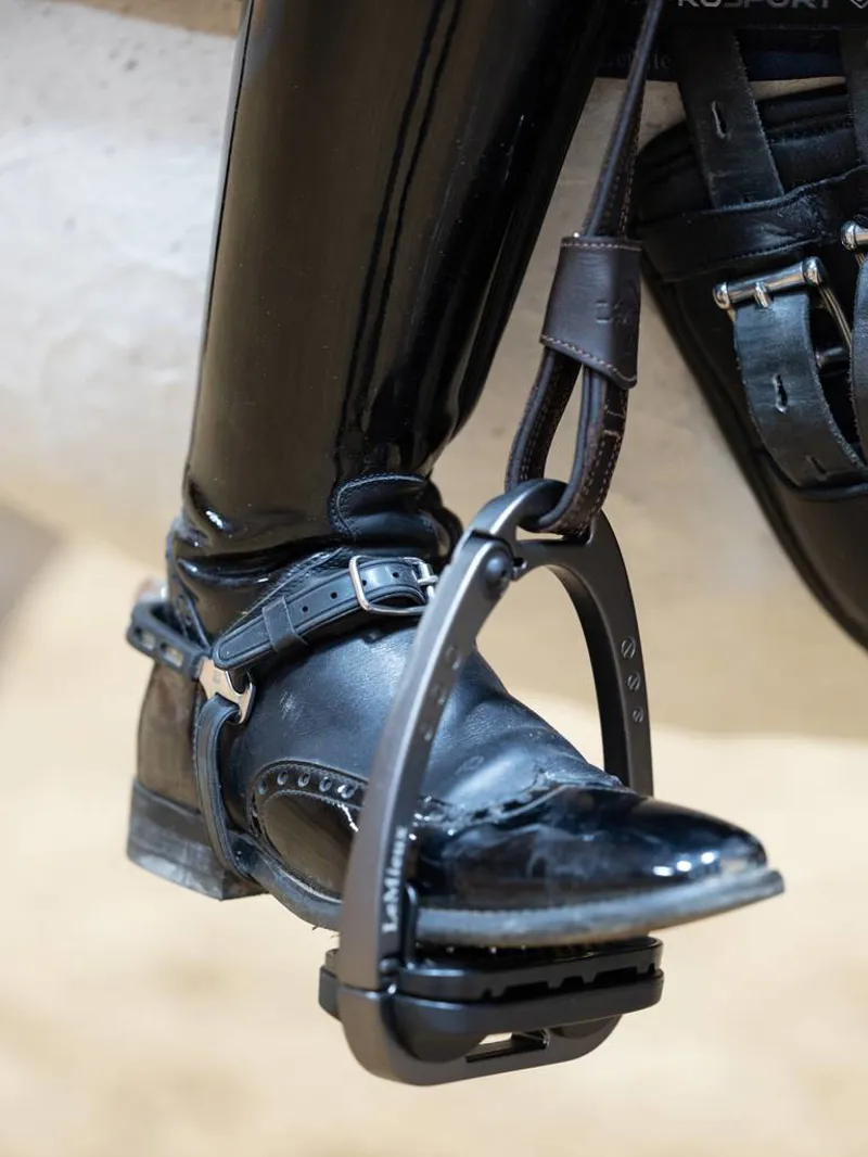 LeMieux Vector Close Contact Stirrup Leathers - Brown