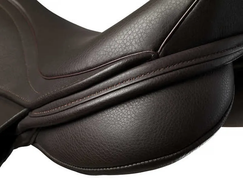 Kent and Masters S-Series Pony Jump Saddle - Black-2