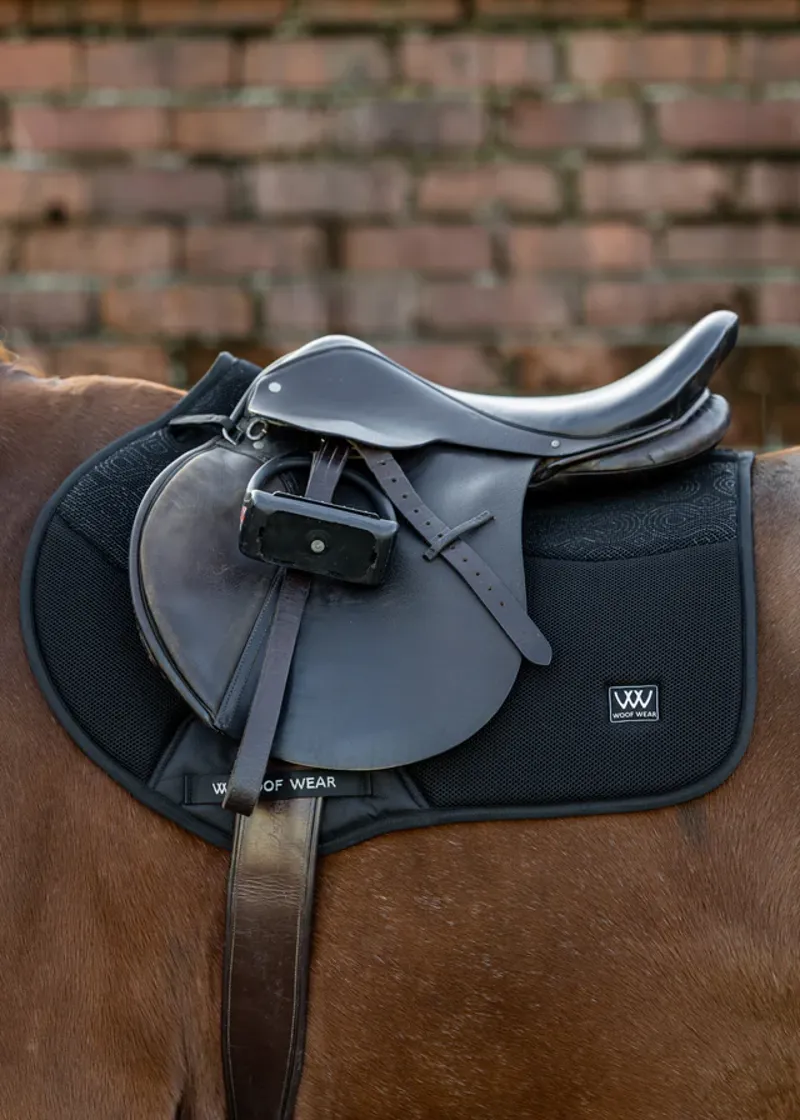 WoofWear Elite Comfort Mesh Close Contact Saddle Pad - Black Large