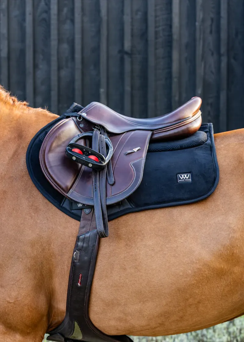 WoofWear Elite Comfort Plus Saddle Pad Close Contact - Black