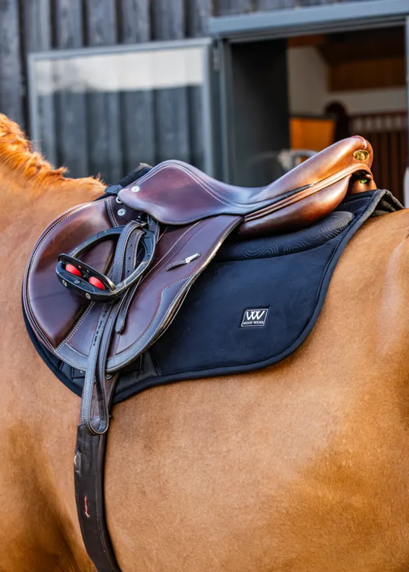 WoofWear Elite Comfort Plus Saddle Pad Close Contact - Black-1