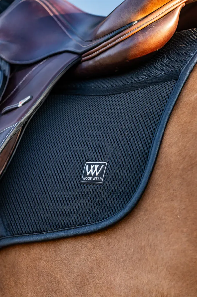 Woof Wear iVent Close Contact Saddle Pad - Black Full-7