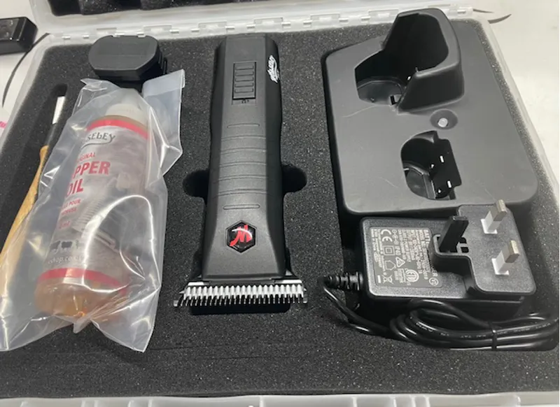 WOLSELEY JAY TRIMMER/CLIPPER KIT NO10W 2.3MM BLADE and 2 x 1600 mAh BATTERY