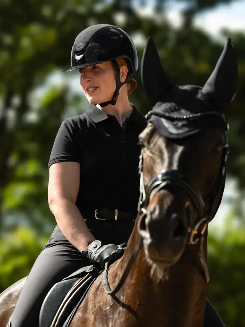 LeMieux Verv Competition Helmet Panel Brilliance - Black-3
