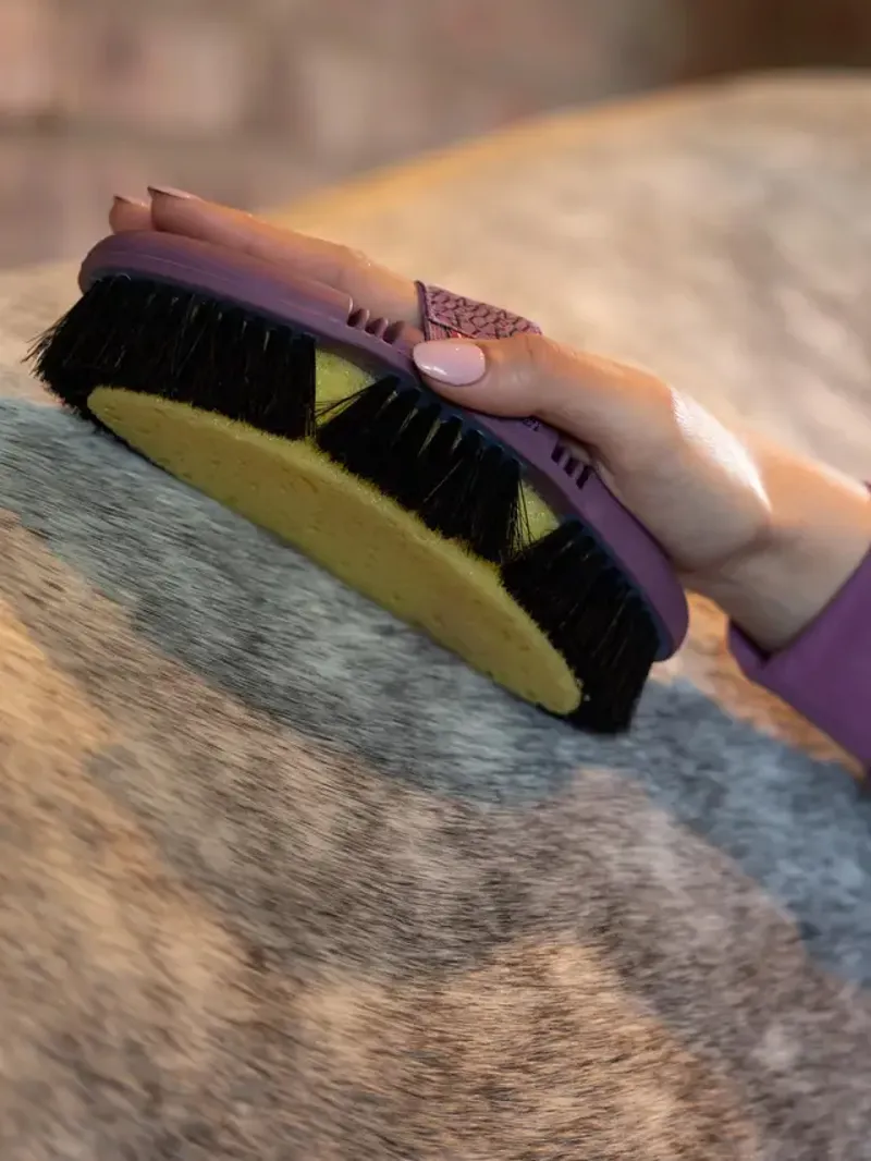 LeMieux Flexi Sponge Brush - Powder Blue-1