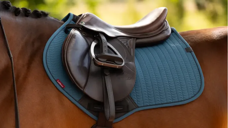 LeMieux Essence Close Contact Square - Jungle Large-3