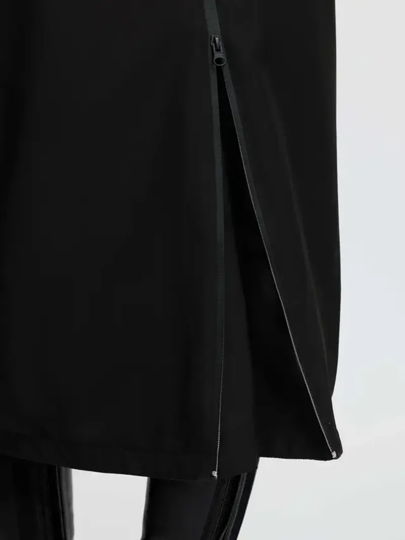 LeMieux Young Rider Hydroshield Robe - Black-5