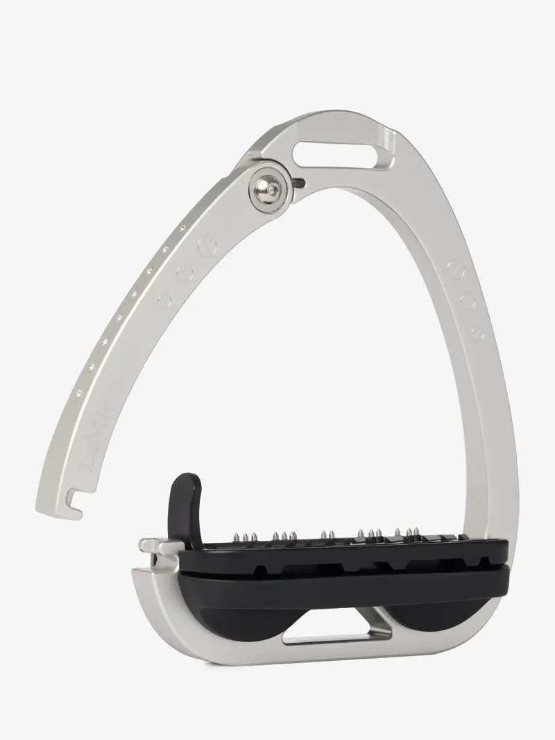 LeMieux Brilliance Vector Balance Stirrup  - Aluminium-2