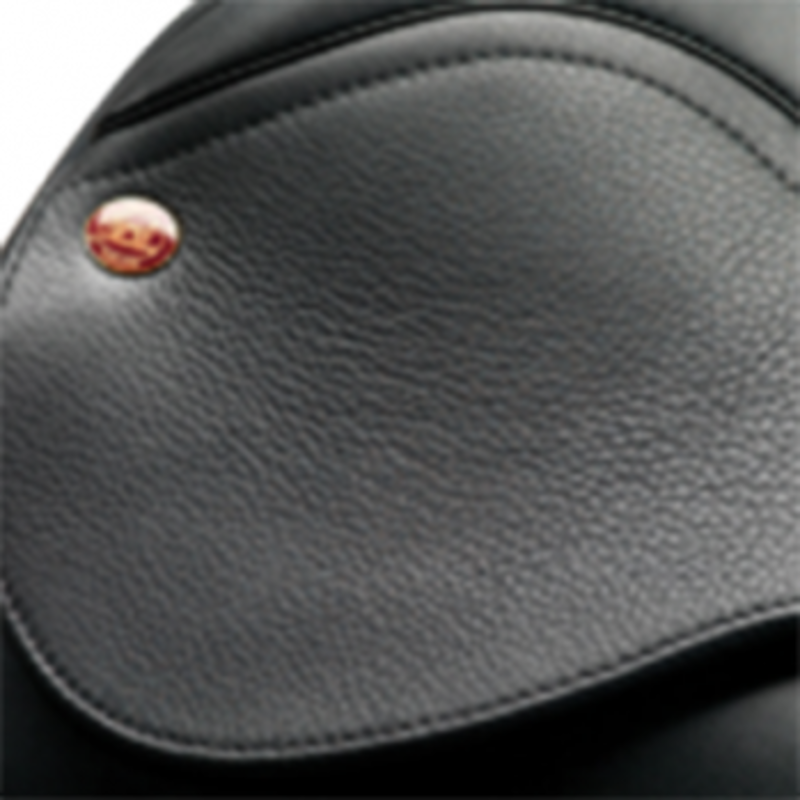 Kent and Masters S-Series Low Wither Jump Saddle Black - 17